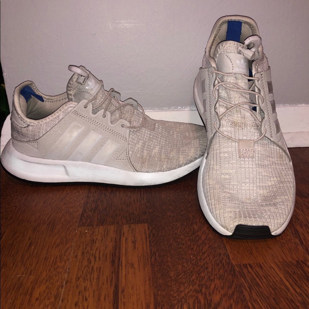 Women’s Nike size 4 gray white and blue